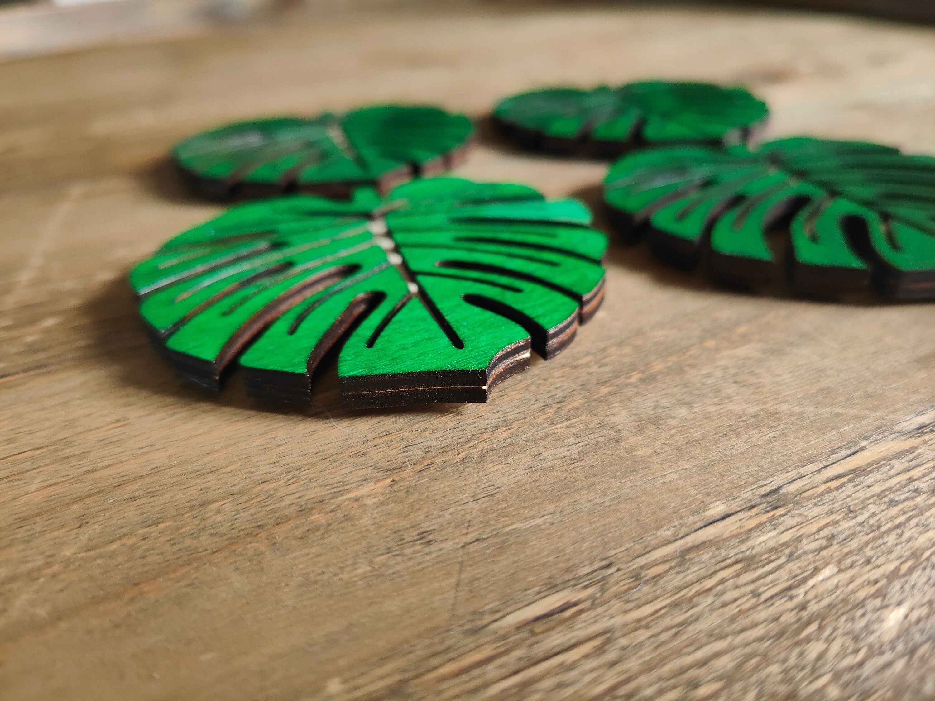 Wooden Monstera Leaf Coasters: Summer Drinkware, Set of 4